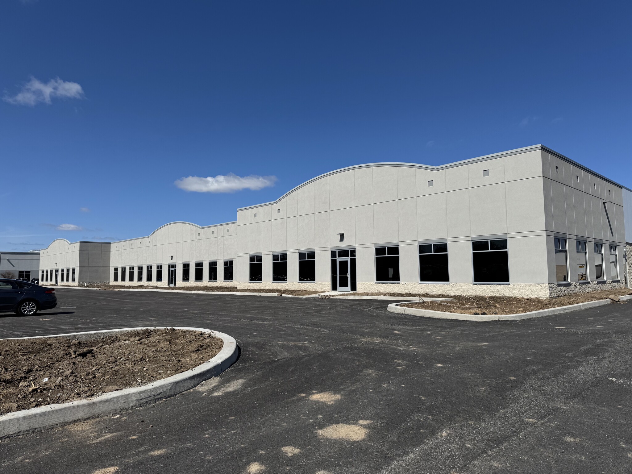 275 Mile Crossing Blvd, Rochester, NY for Rent