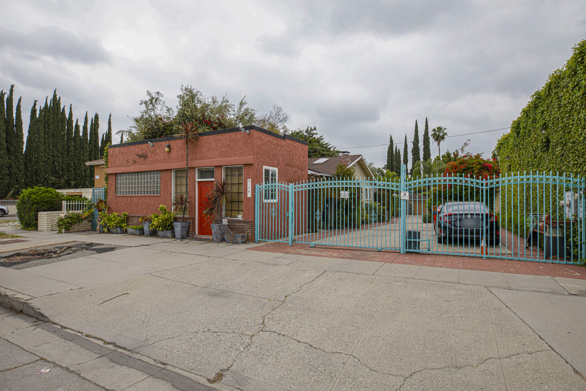 2170-2178 E Villa St, Pasadena, CA for Sale