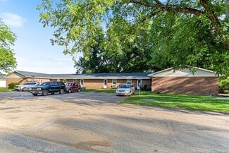 Fayetteville, NC Apartments - 6429 Starbrook Dr