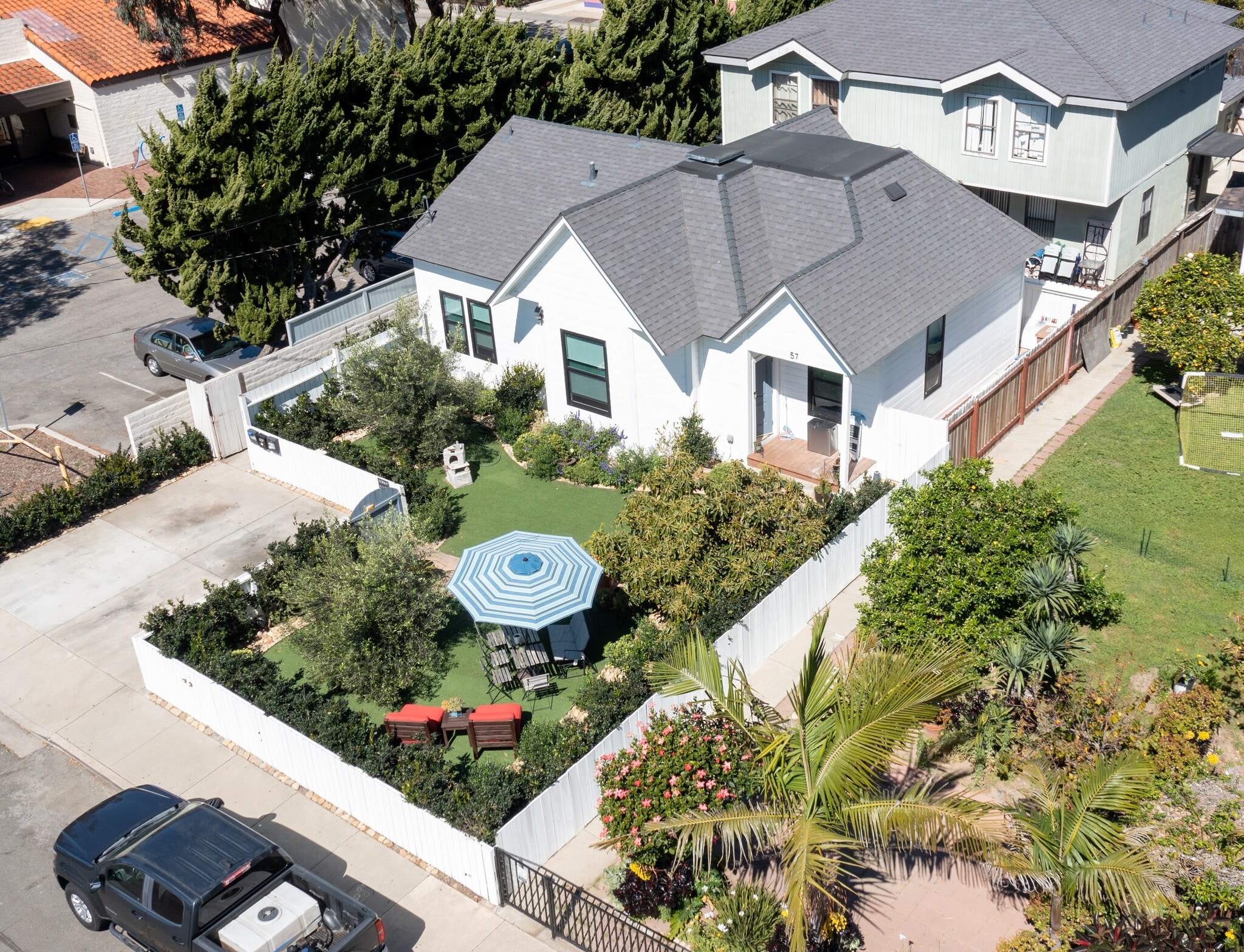 57 E Center St, Ventura, CA for Sale