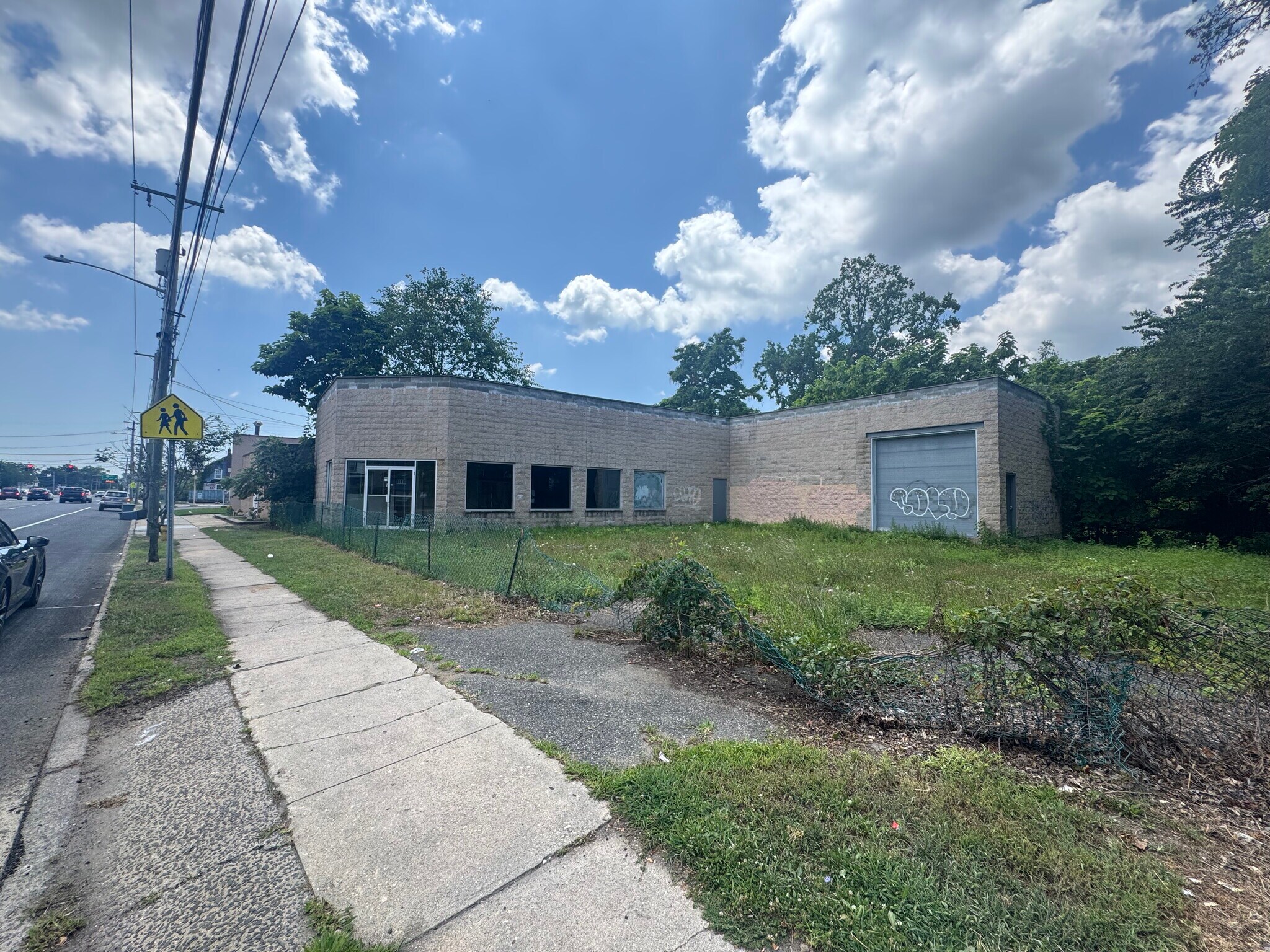 566 Broadway, Amityville, NY for Sale