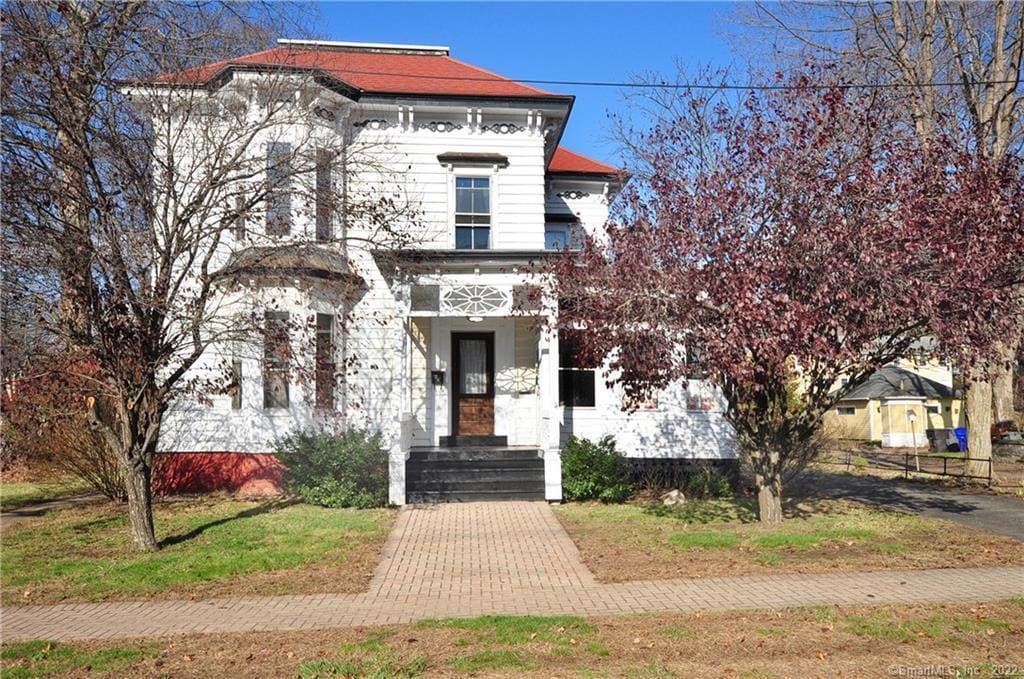 329 Hazard Ave, Enfield, CT for Sale