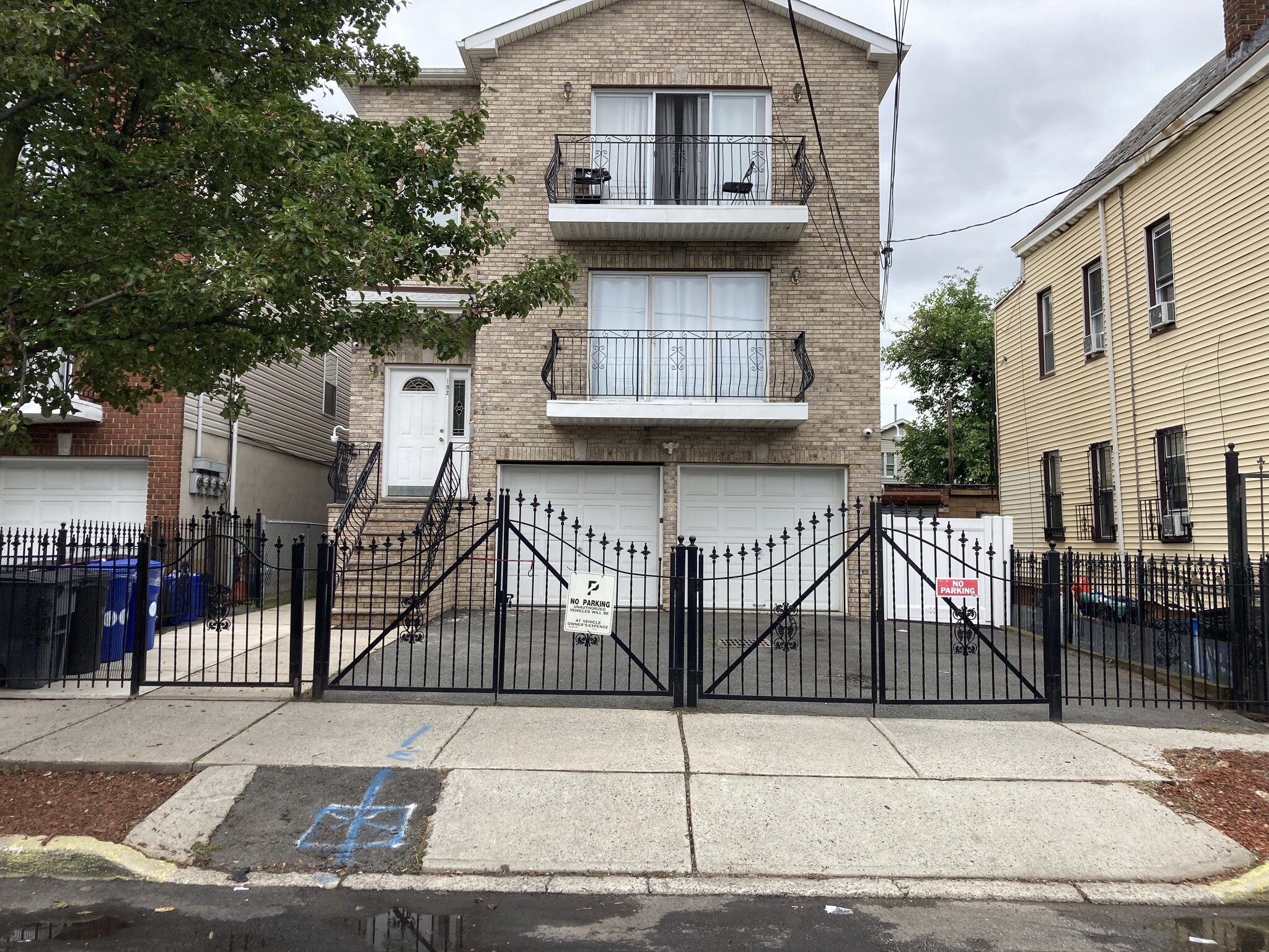 182 Ridge St Newark, NJ 07104 - Specialty Property for Sale on Showcase.com