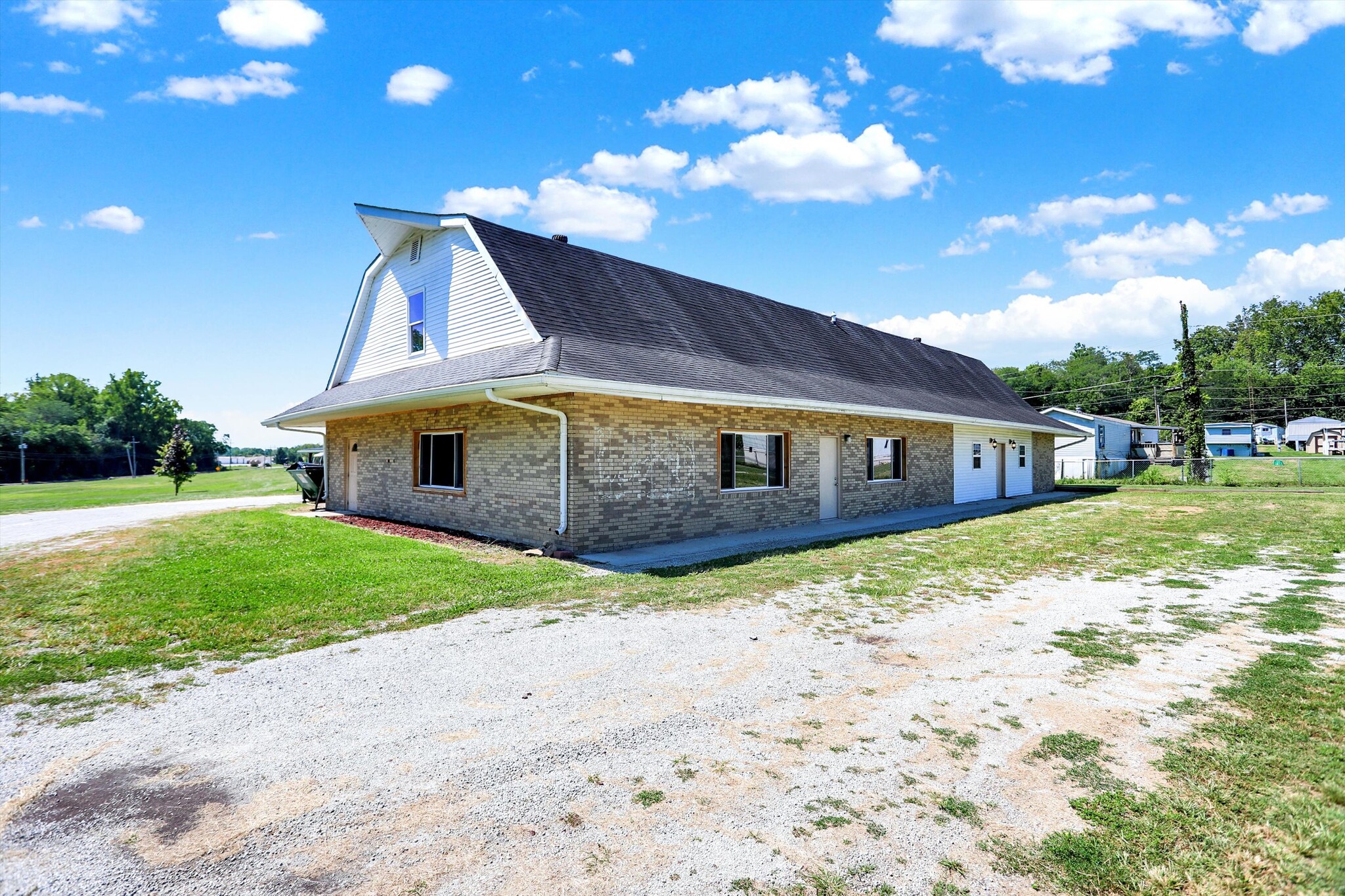 575 W County Road 175 S, Connersville, IN for Sale