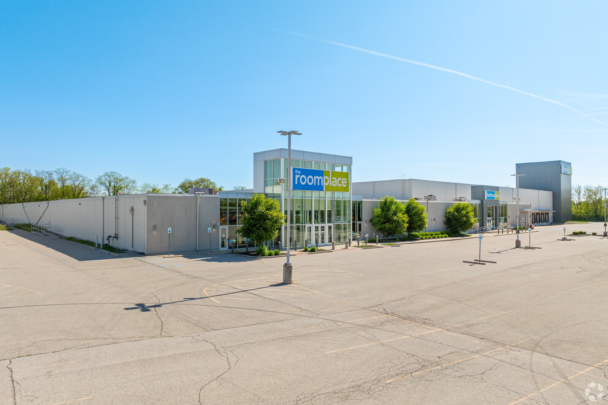 8301 E Washington St, Indianapolis, IN for Sale