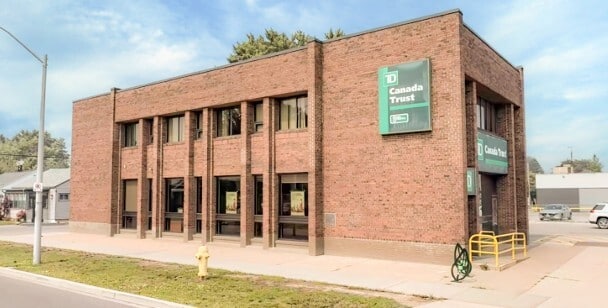 3900 Tecumseh Rd E, Windsor, ON for Sale