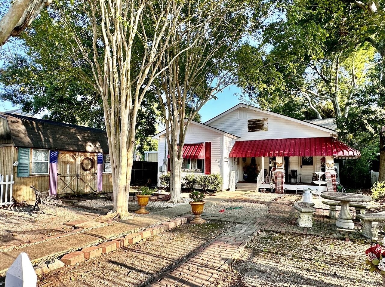 407 E Ascension St, Gonzales, LA for Sale