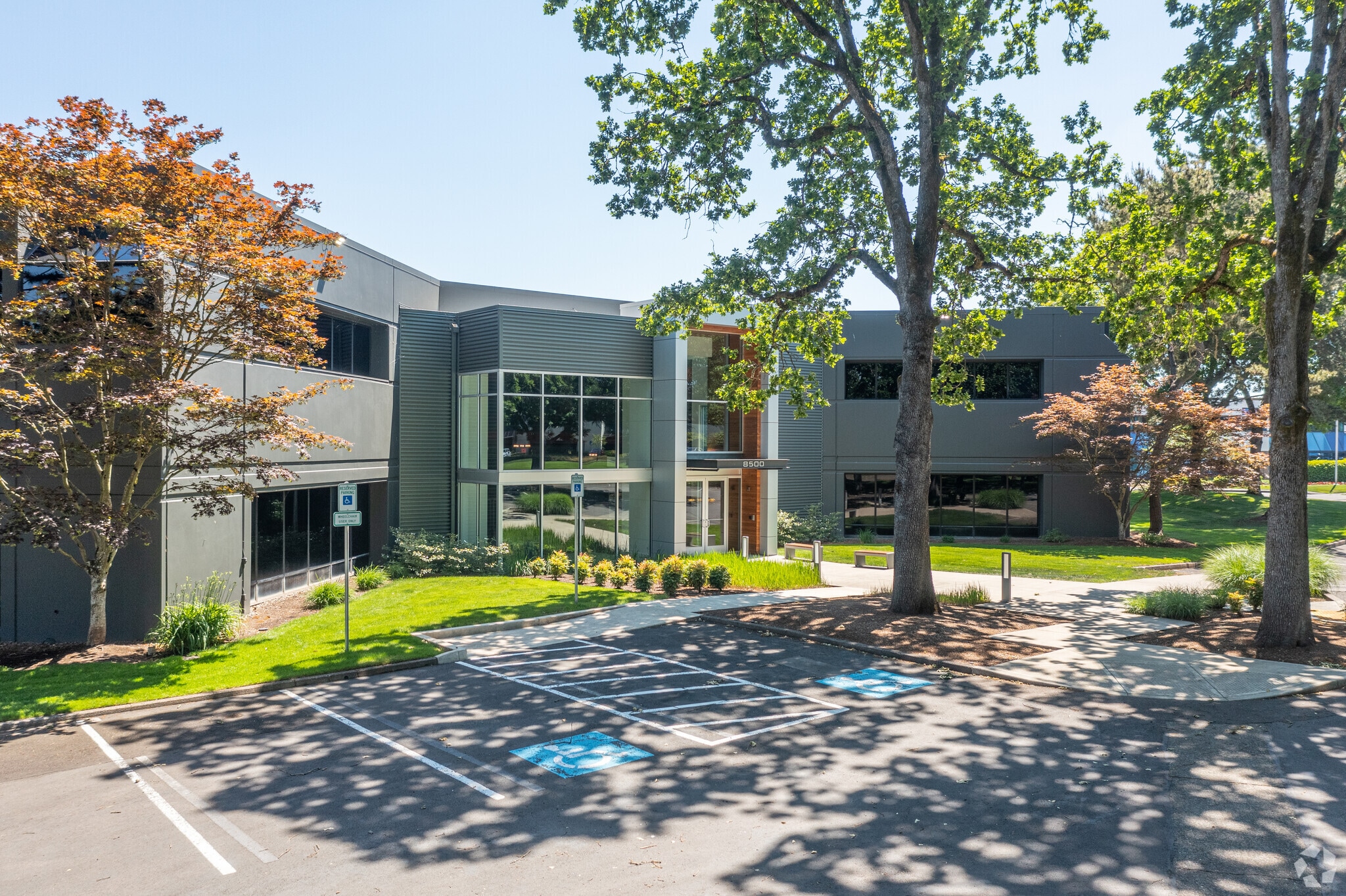 8500 SW Creekside Pl, Beaverton, OR for Rent