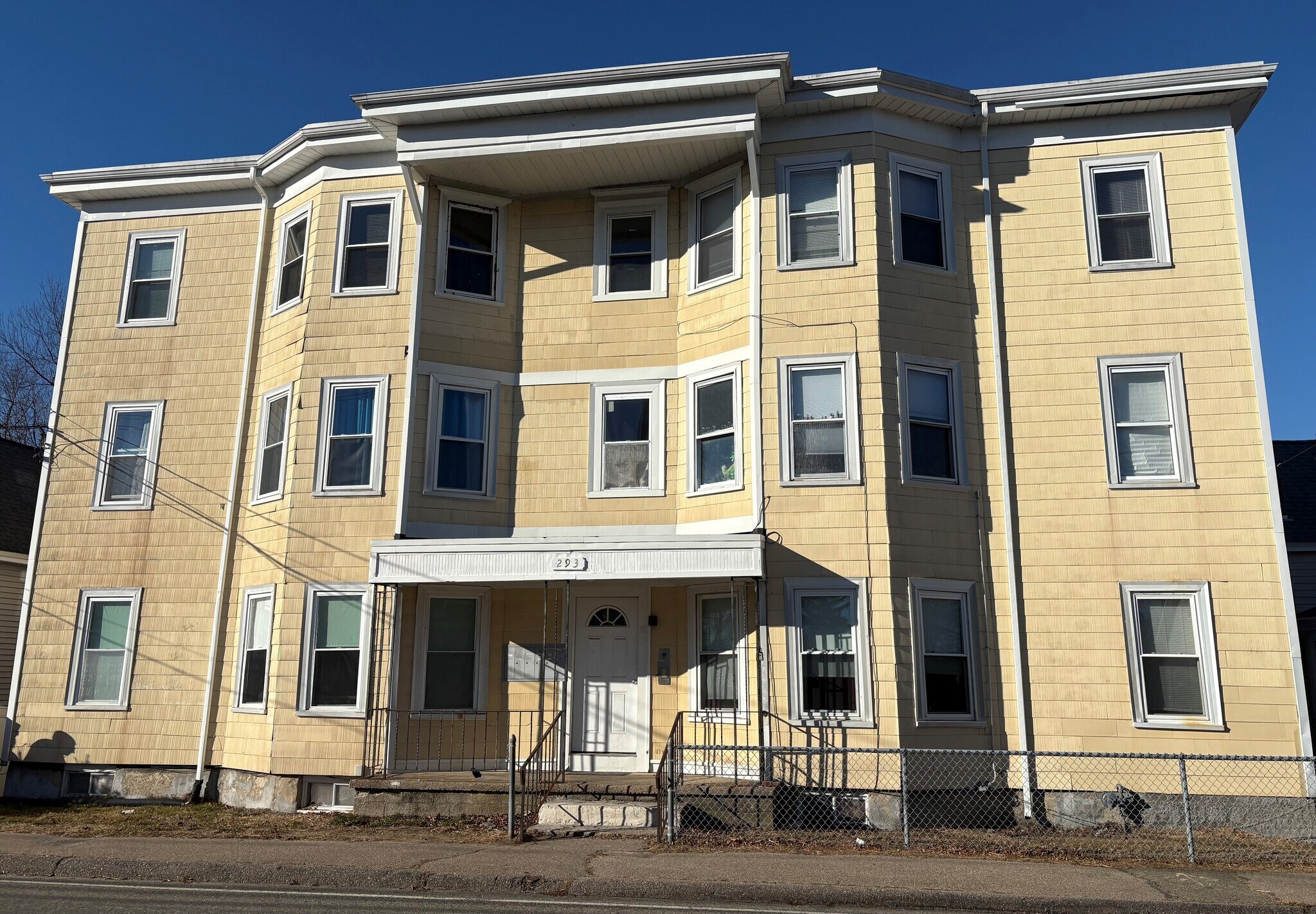 293 School St, Stoughton, MA for Sale