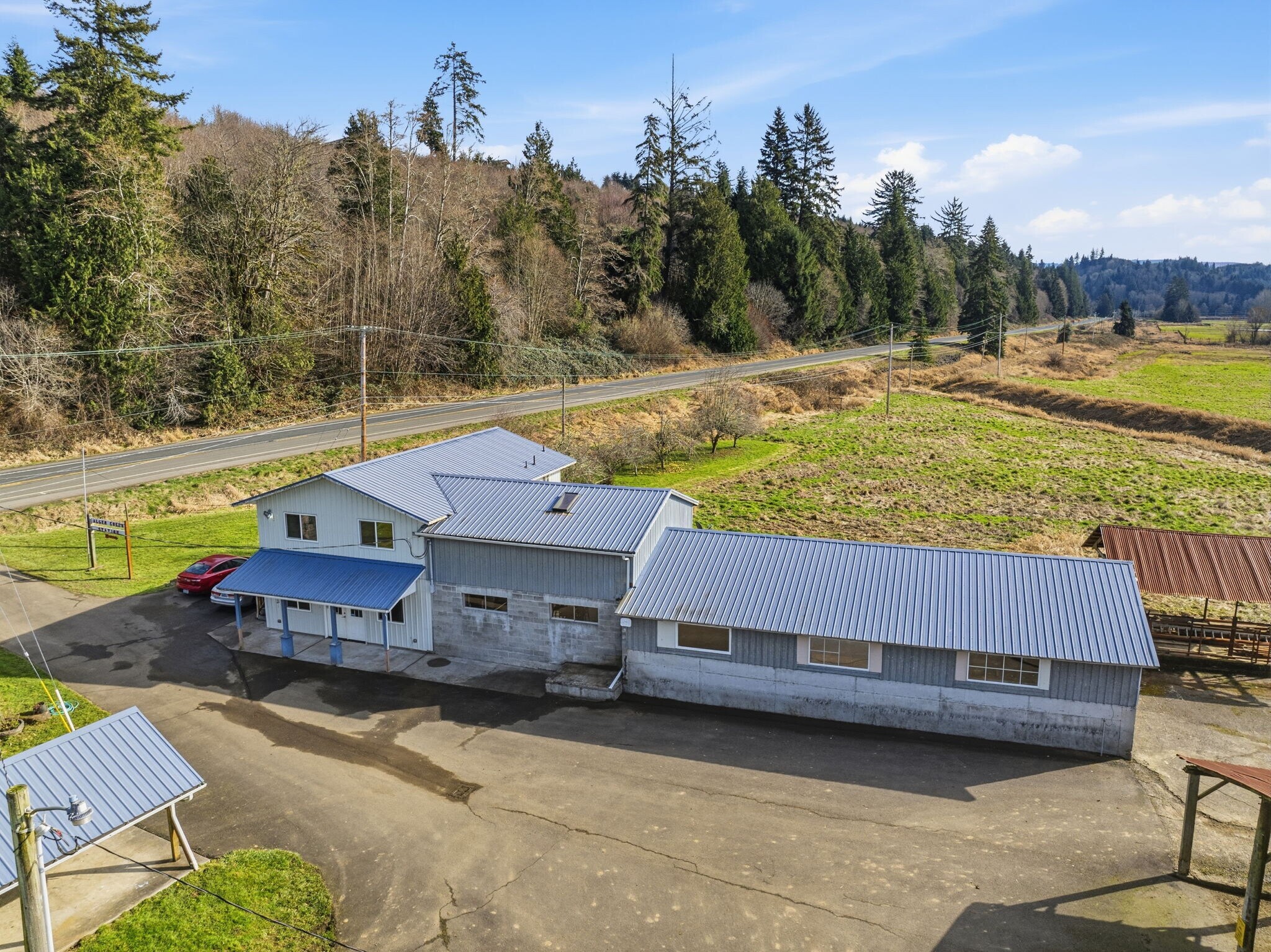957 State Route 4 Hwy, Cathlamet, WA for Sale