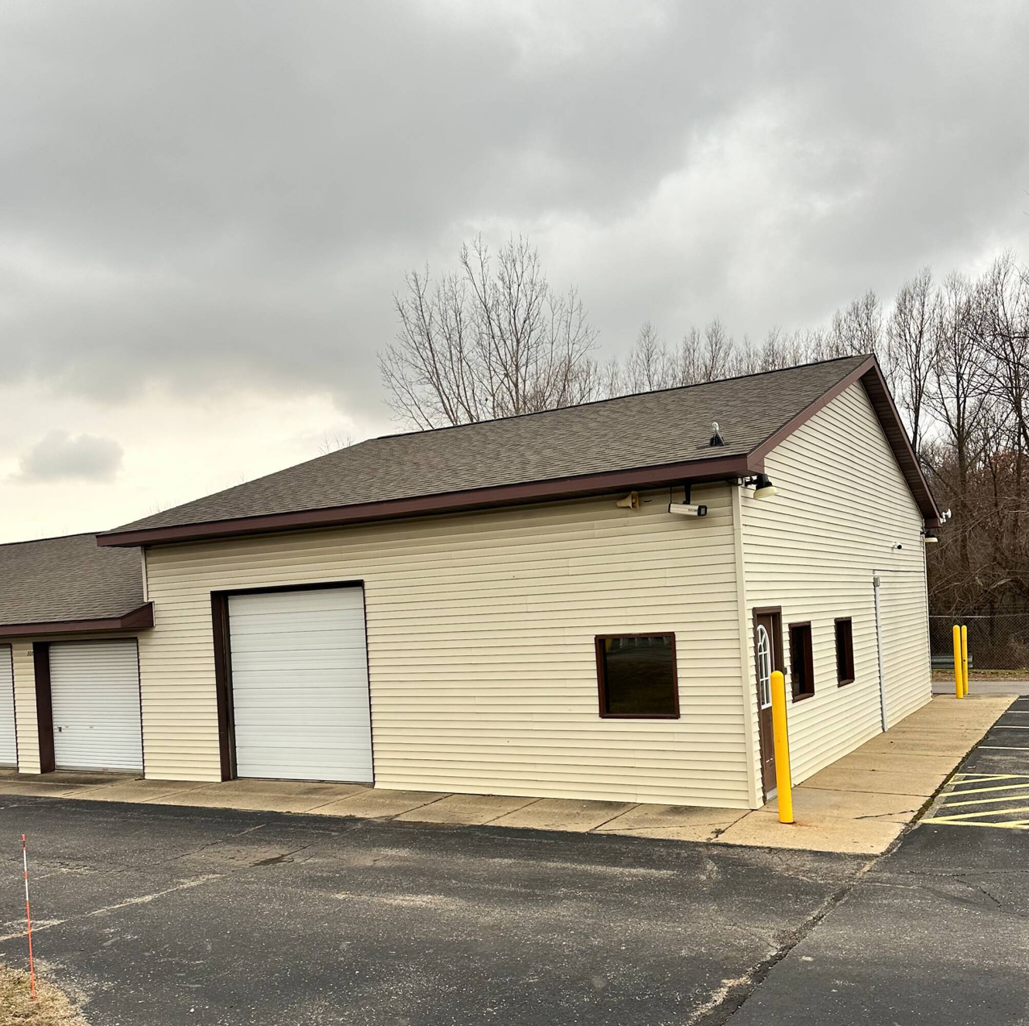 28996 C Dr N, Albion, MI for Rent