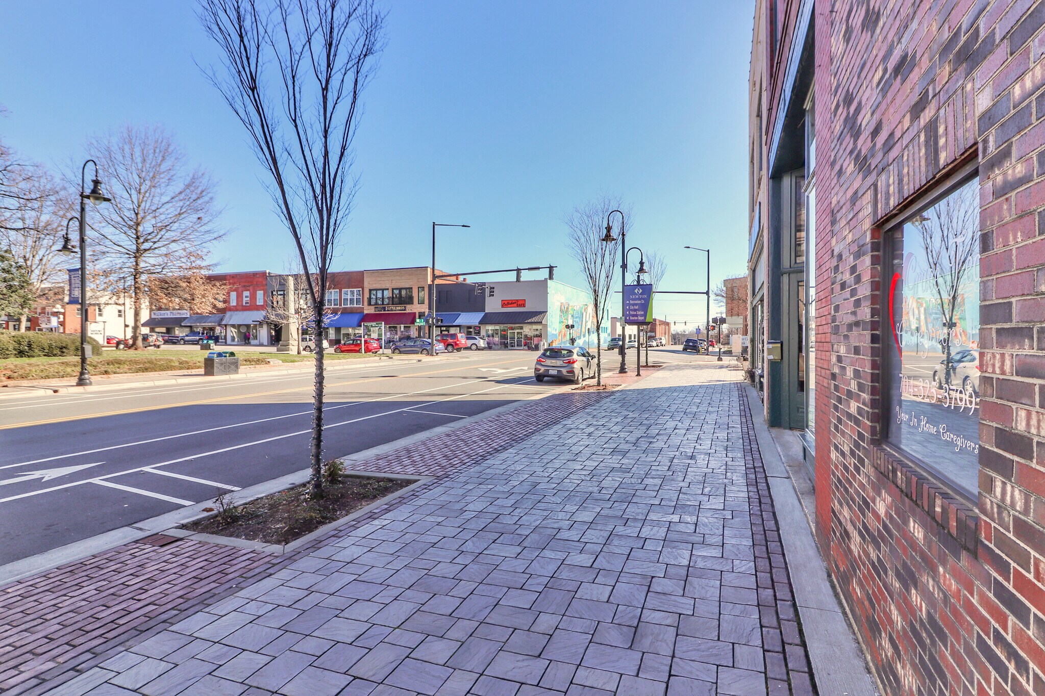 23 E A St Newton, NC 28658 Office Property for Lease on