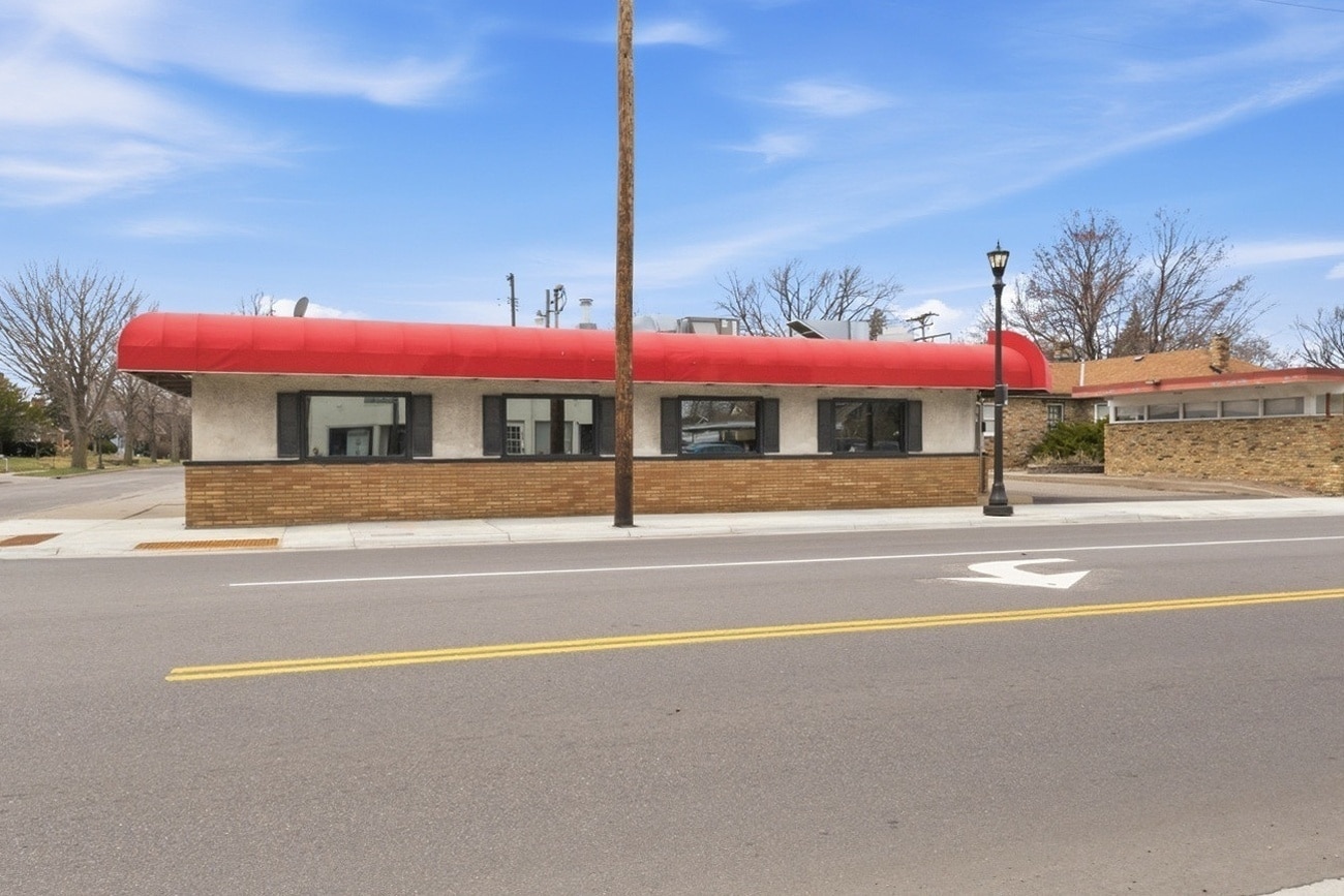 1409 Arcade St, Saint Paul, MN for Sale
