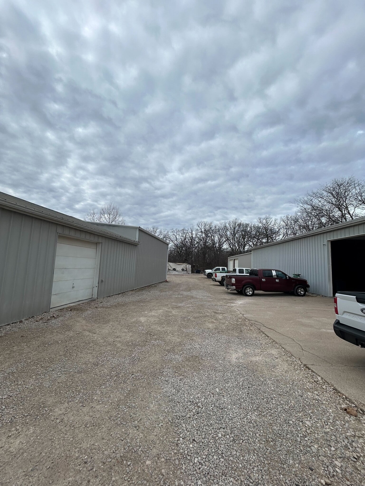 3687 County 42-3 Rd, Kaiser, MO for Rent