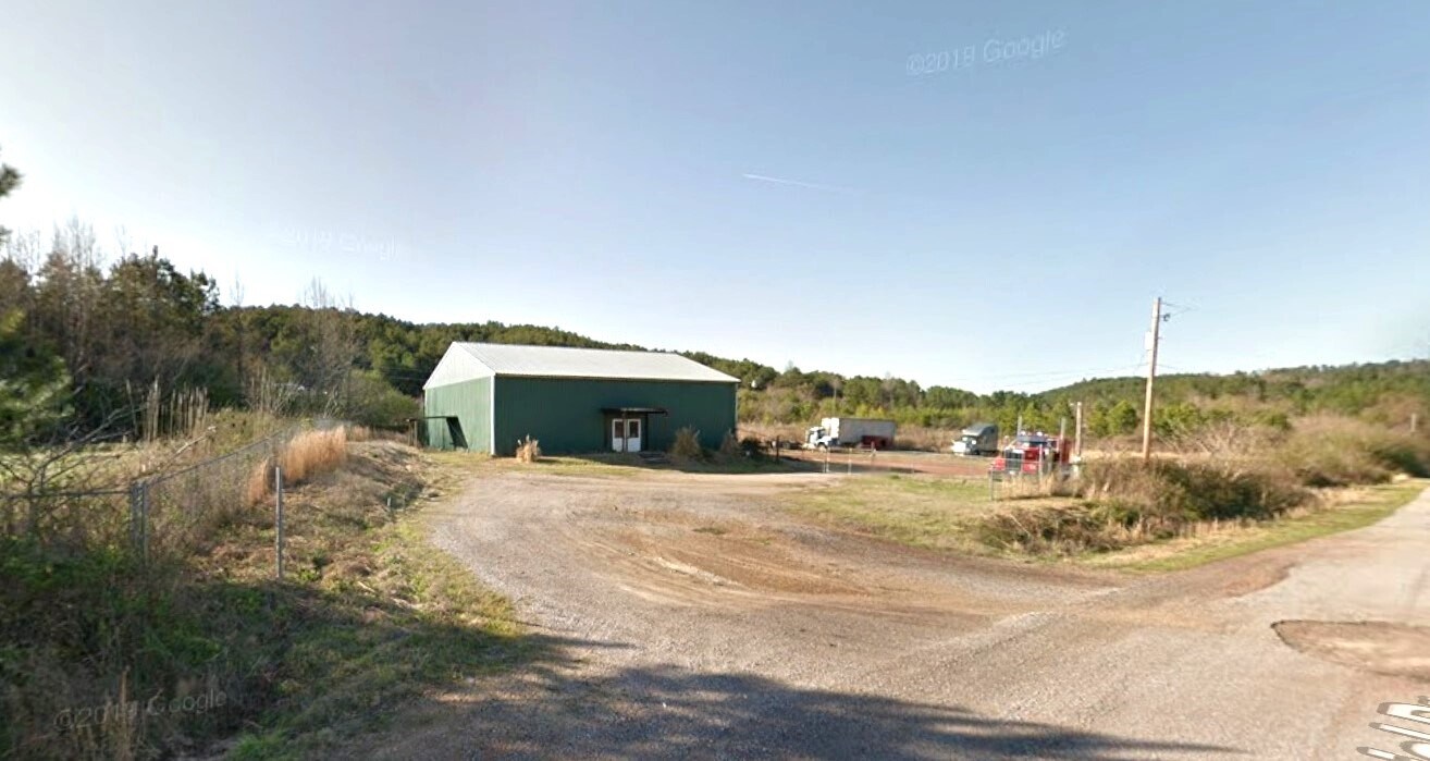 76 Industrial Dr, Dora, AL for Rent