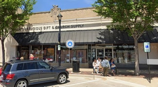 Wheaton, IL Storefront - 113 W Front St