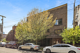 Seattle, WA Apartments - 221 Belmont Ave E
