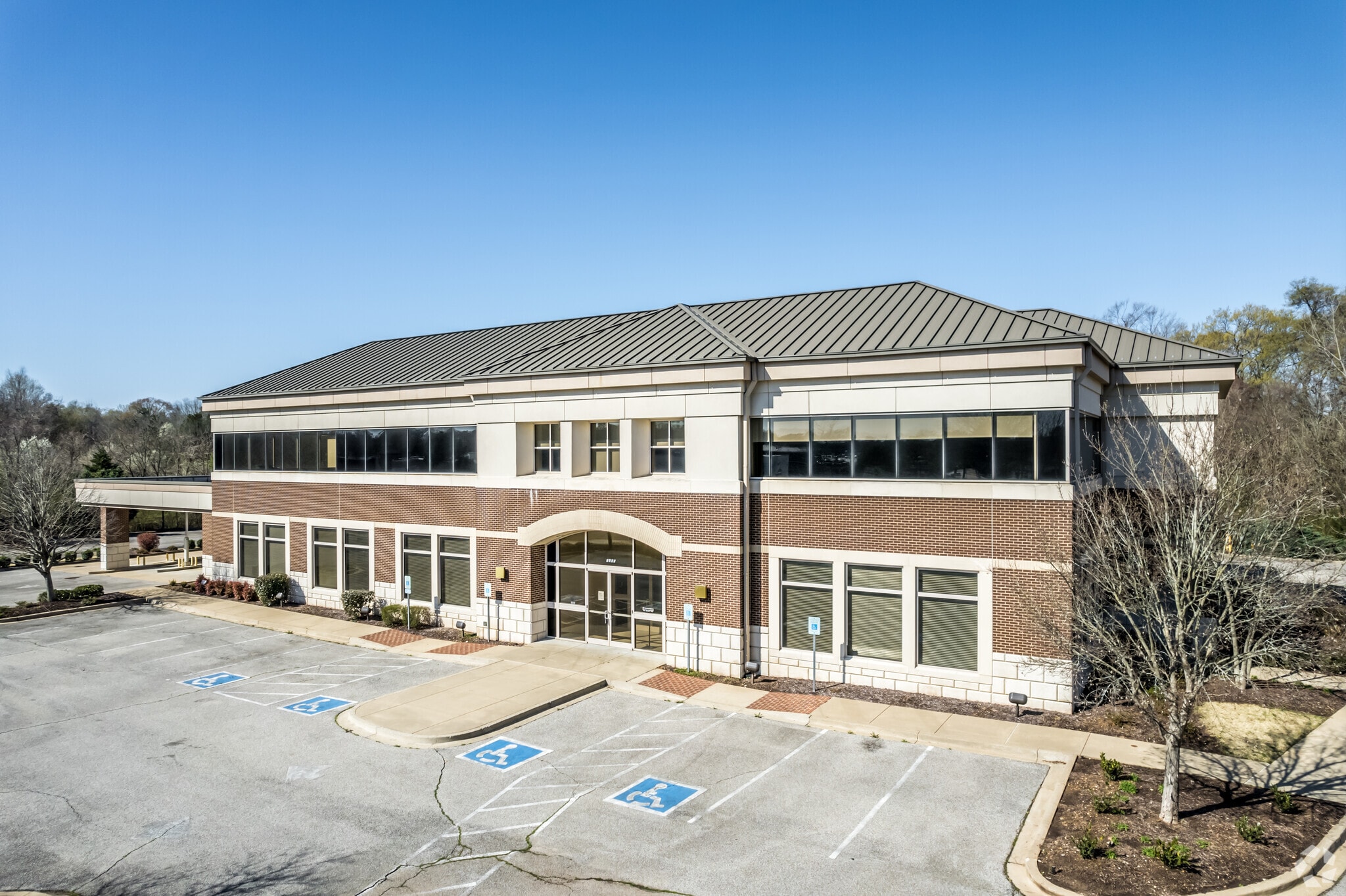 7465 Poplar Ave, Germantown, TN for Rent