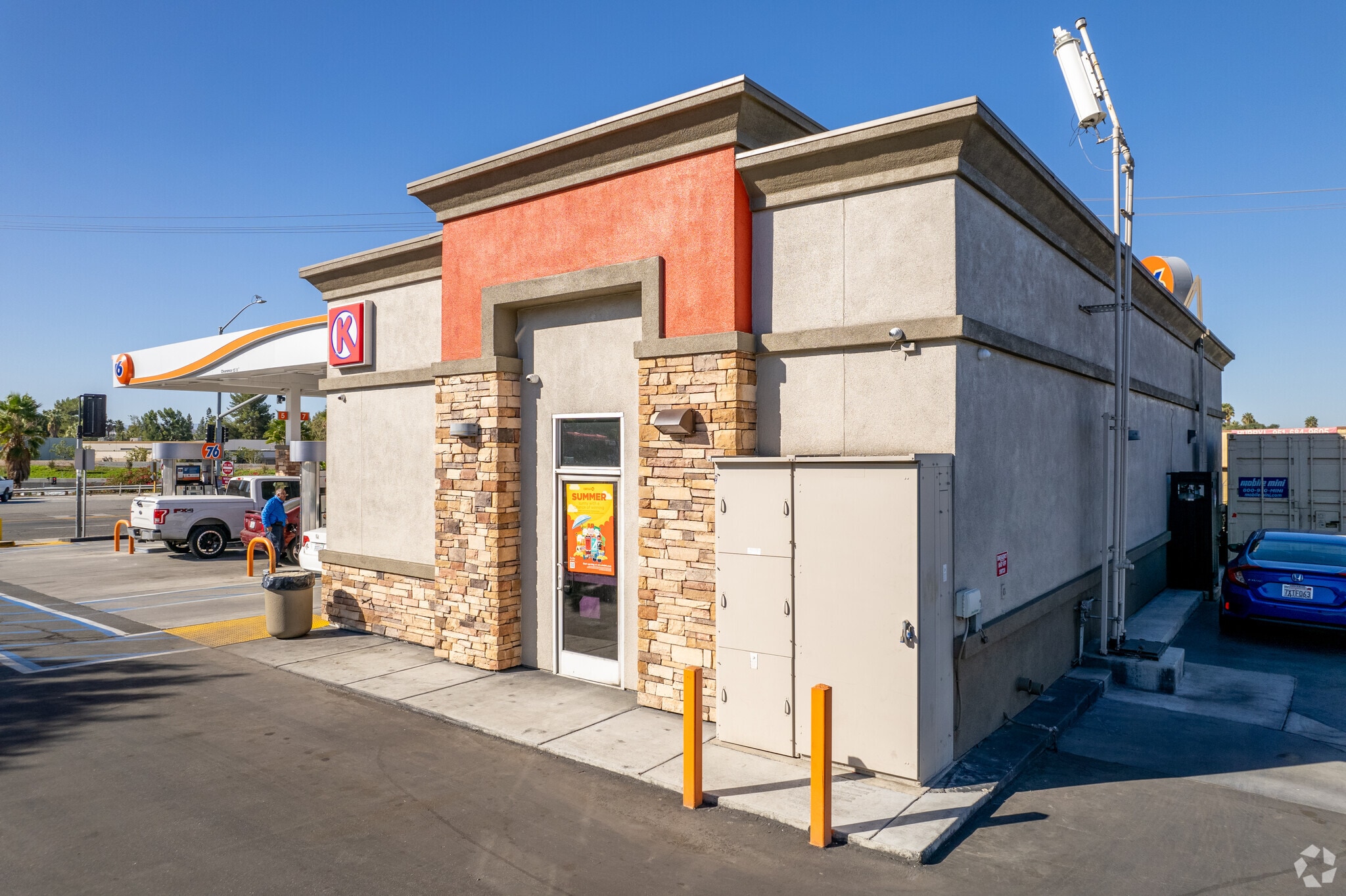 1395 W Blaine St, Riverside, CA for Sale