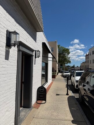 Greenwich, CT Retail - 5 Lewis Ct Greenwich, CT Retail - 5 Lewis Ct