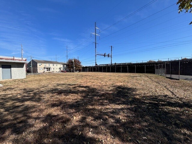 1000 N Heald St, Wilmington, DE for Rent