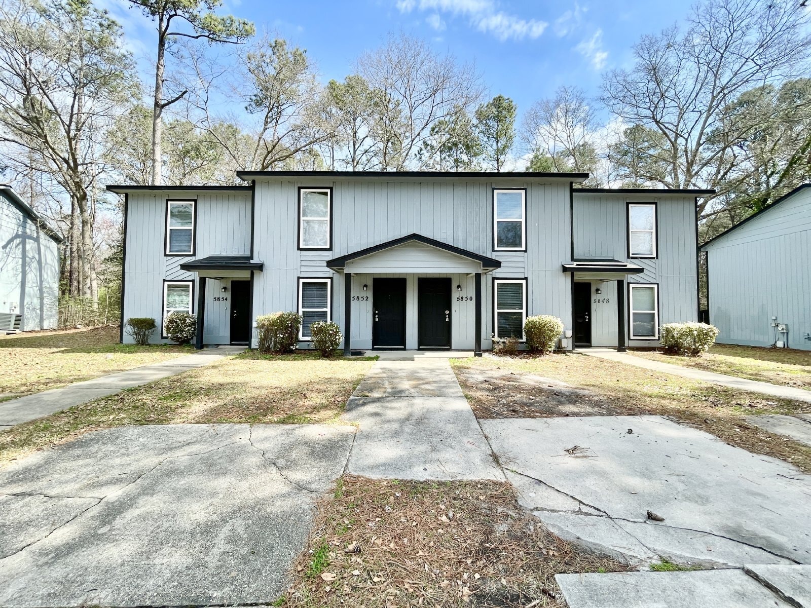 5848 Aftonshire Dr, Fayetteville, NC for Sale