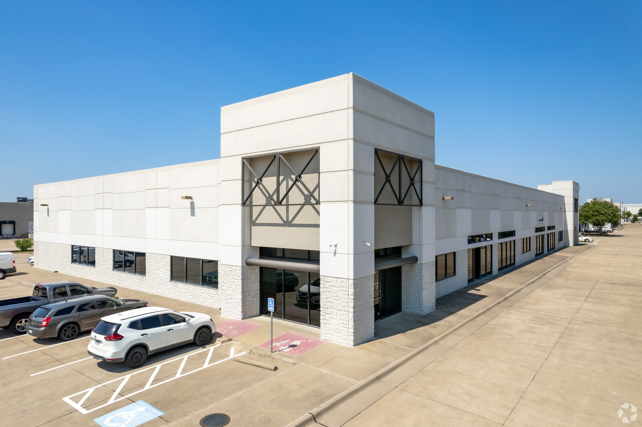 2600 Technology Dr, Plano, TX for Rent