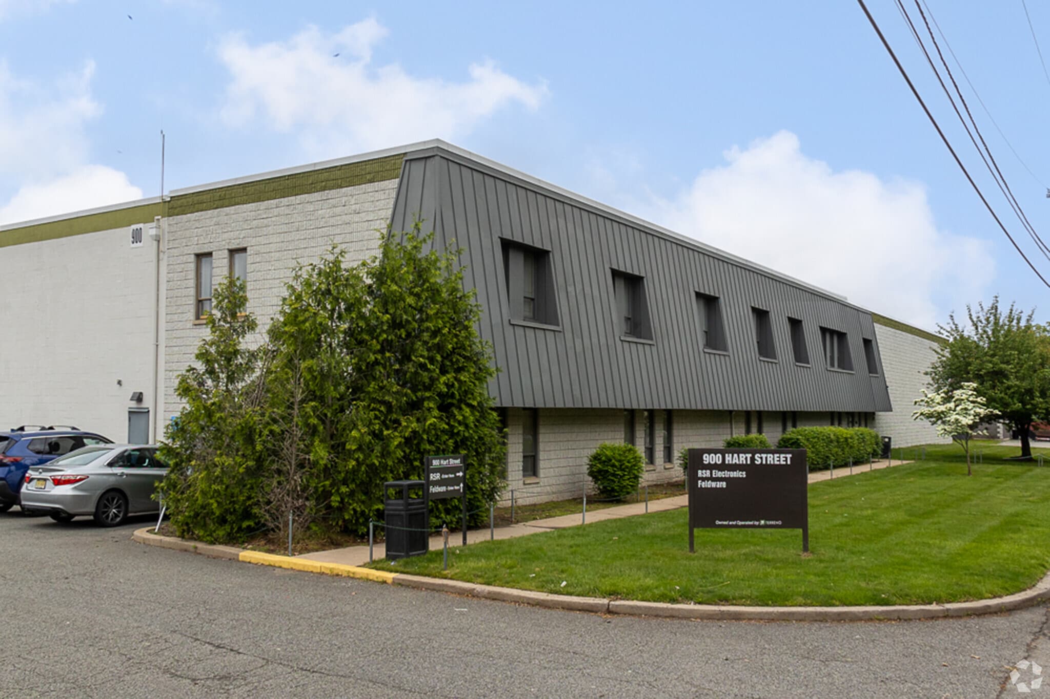 900 Hart St, Rahway, NJ for Rent