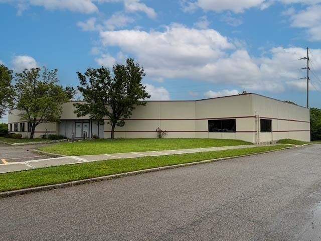 9870 Redhill Dr, Blue Ash, OH for Rent