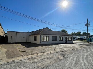 Evansville, IN undefined - 105 N 9th Ave