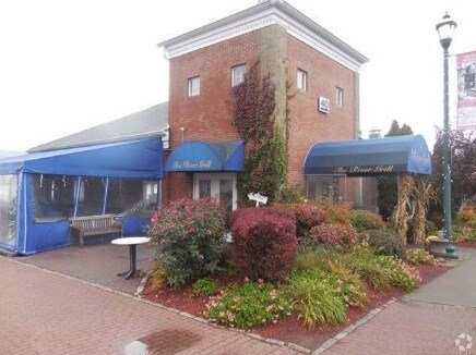 40 Front St, Newburgh, NY for Rent
