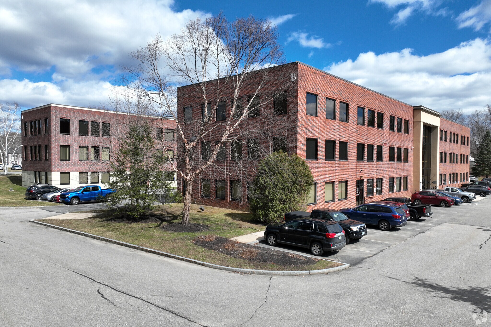 1 Hampton Rd Exeter, NH 03833 Office Property for Lease on