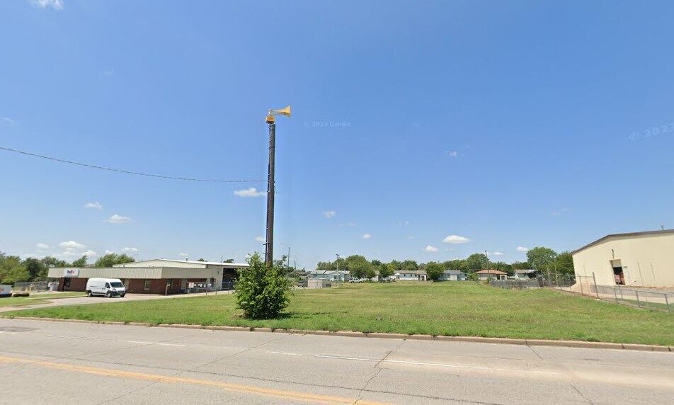 1813 SW 11th, Lawton, OK for Sale