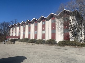 Cincinnati, OH Loft/Creative Space - 5002 Ridge Ave Cincinnati, OH Loft/Creative Space - 5002 Ridge Ave