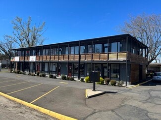 Milwaukie, OR Office/Retail - 15010 SE McLoughlin Blvd