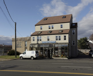 Norwalk, CT Storefront Retail/Residential - 558 Connecticut Ave