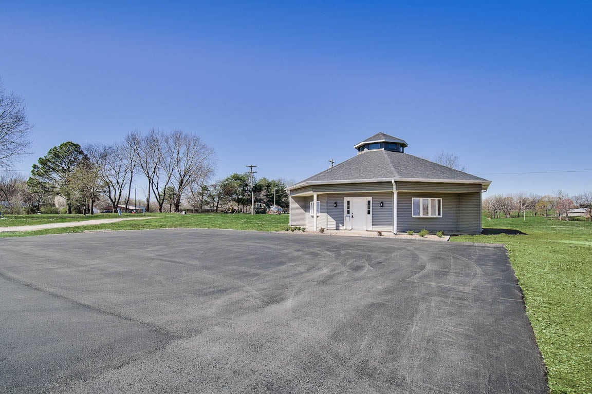 2442 Heritage Pkwy, Prairie Grove, AR for Rent