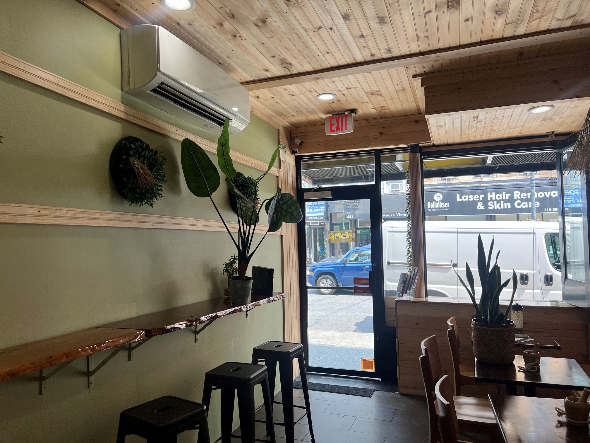 685 Manhattan Ave, Brooklyn, NY for Rent