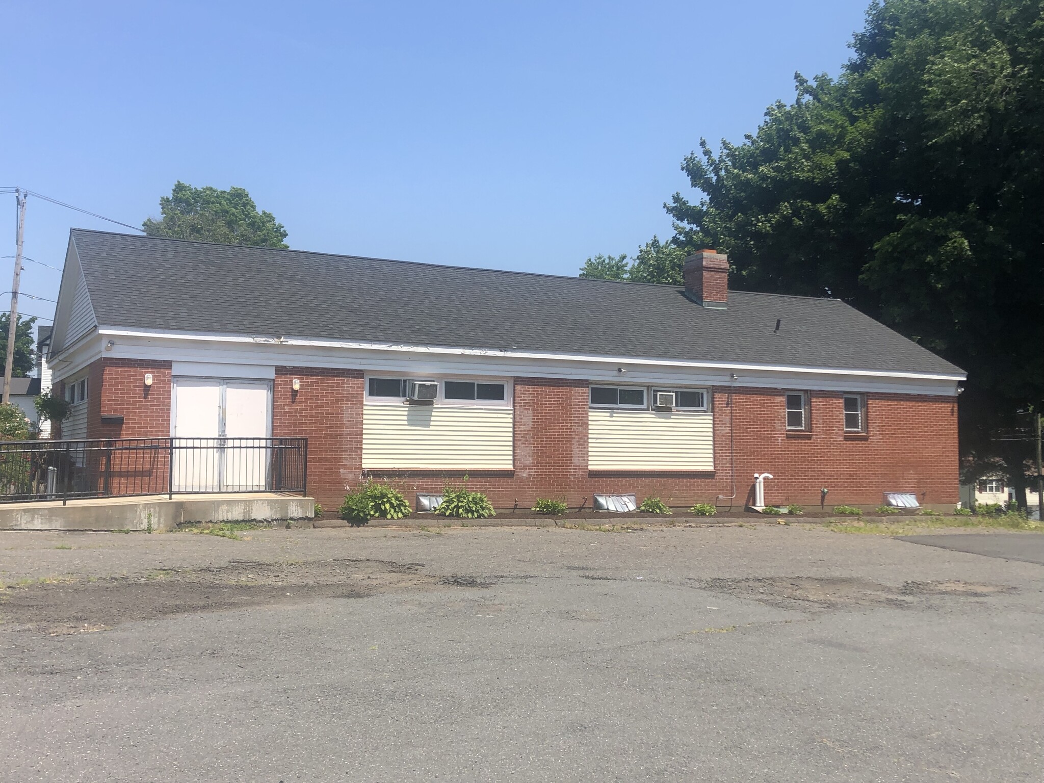 730 Blue Hills Ave, Bloomfield, CT for Rent