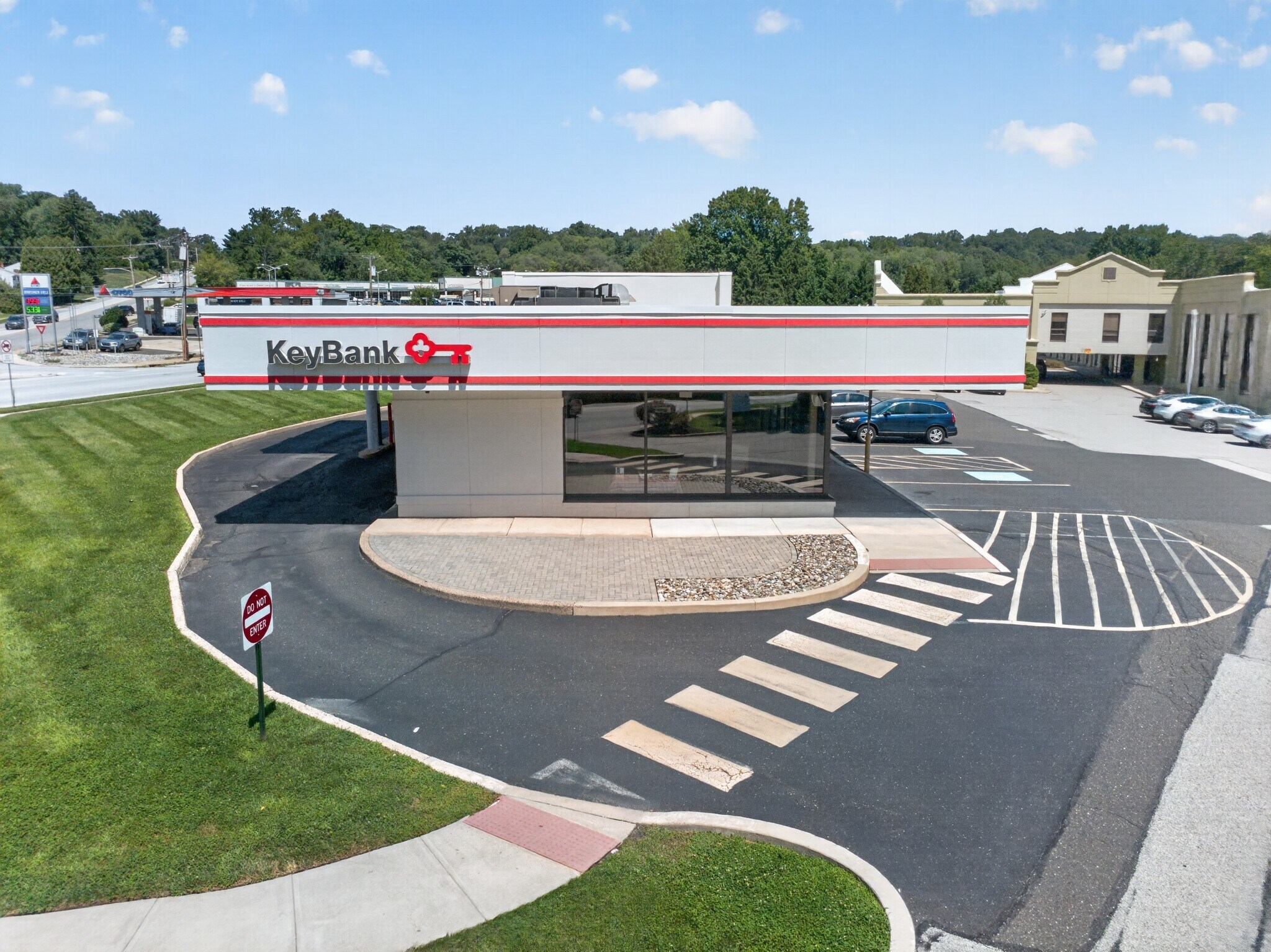 701 Twining Rd, Dresher, PA for Sale