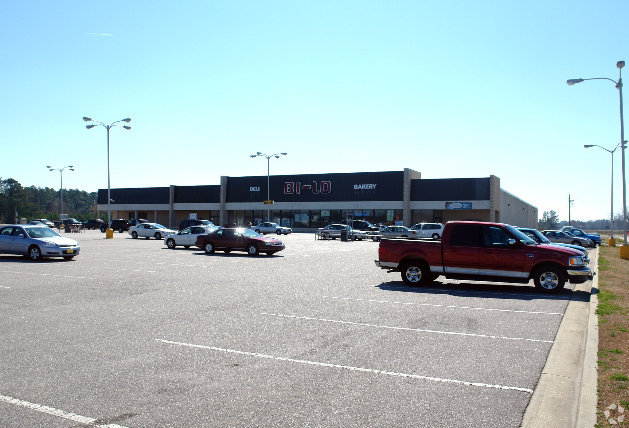427-429 W McIntyre St, Mullins, SC for Rent