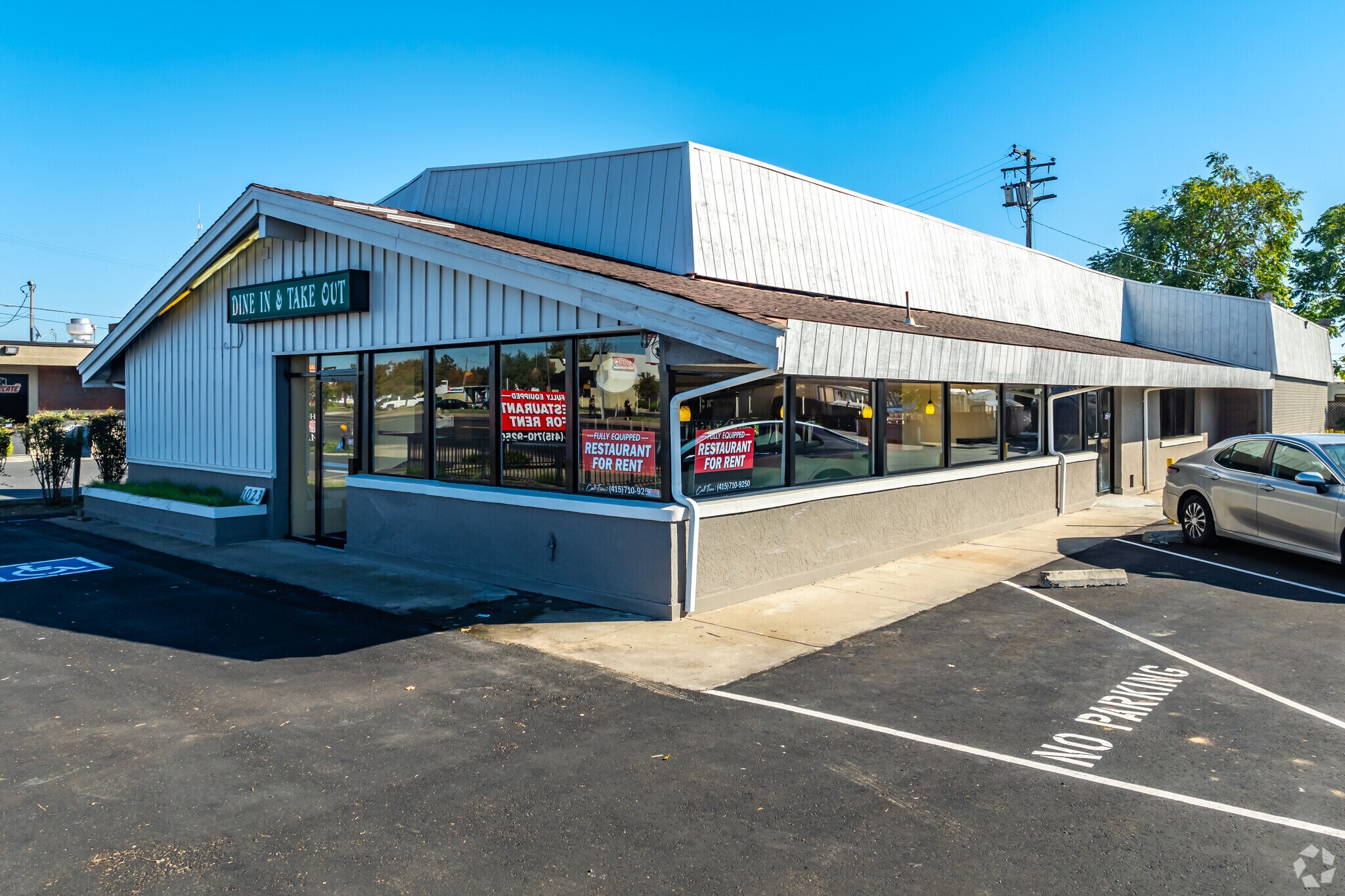 1023 E F St, Oakdale, CA for Sale