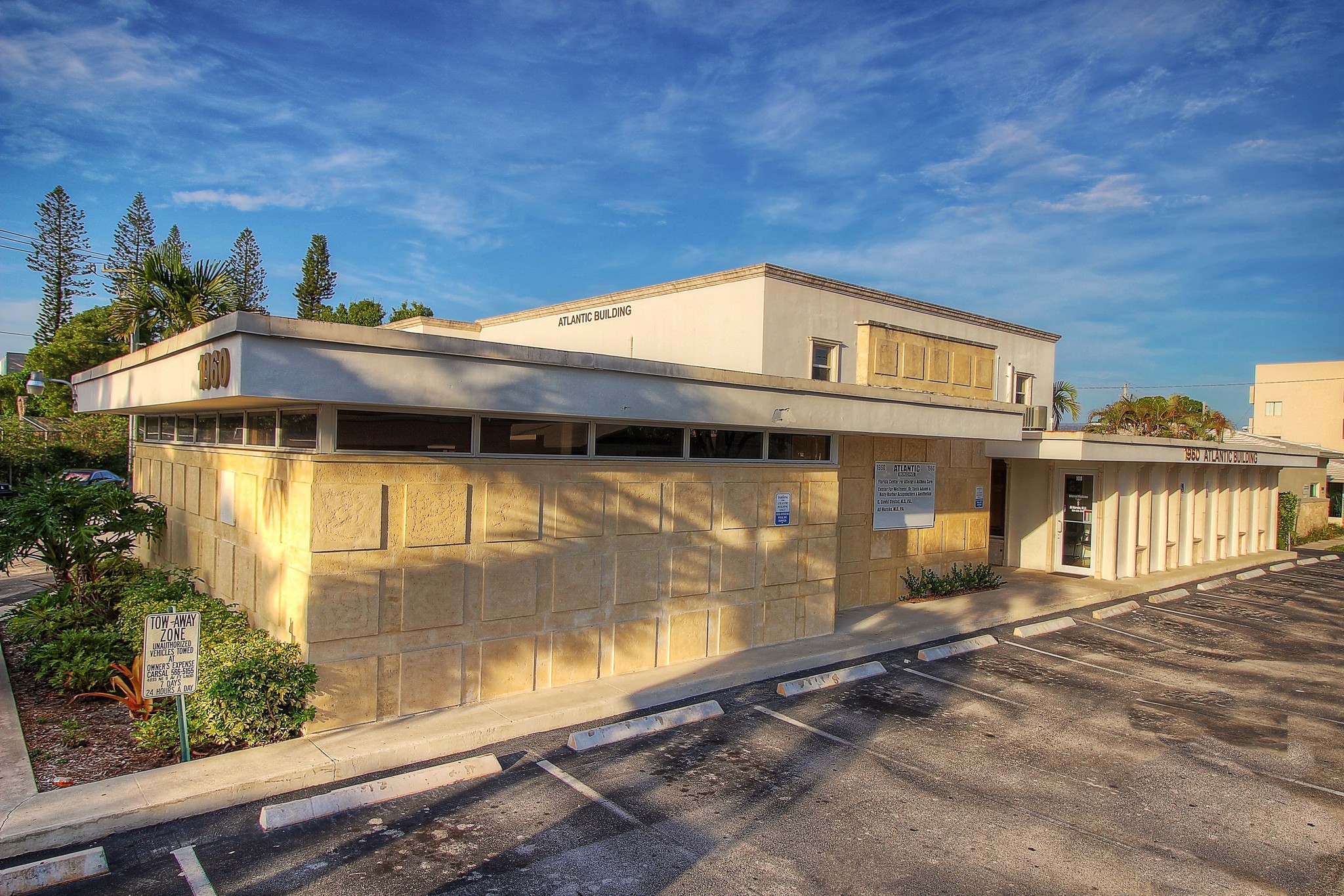 1960 NE 47th St, Fort Lauderdale, FL for Sale