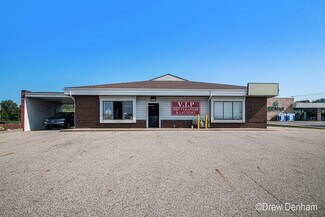 Grand Rapids, MI Storefront Retail/Residential - 845 4 Mile Rd NW