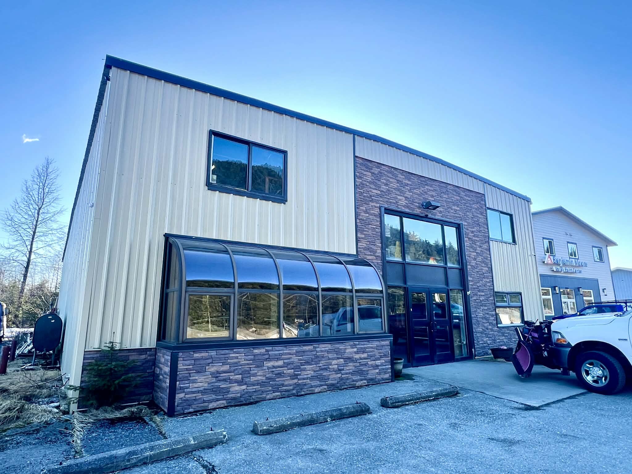 8375 Old Dairy Rd, Juneau, AK for Sale