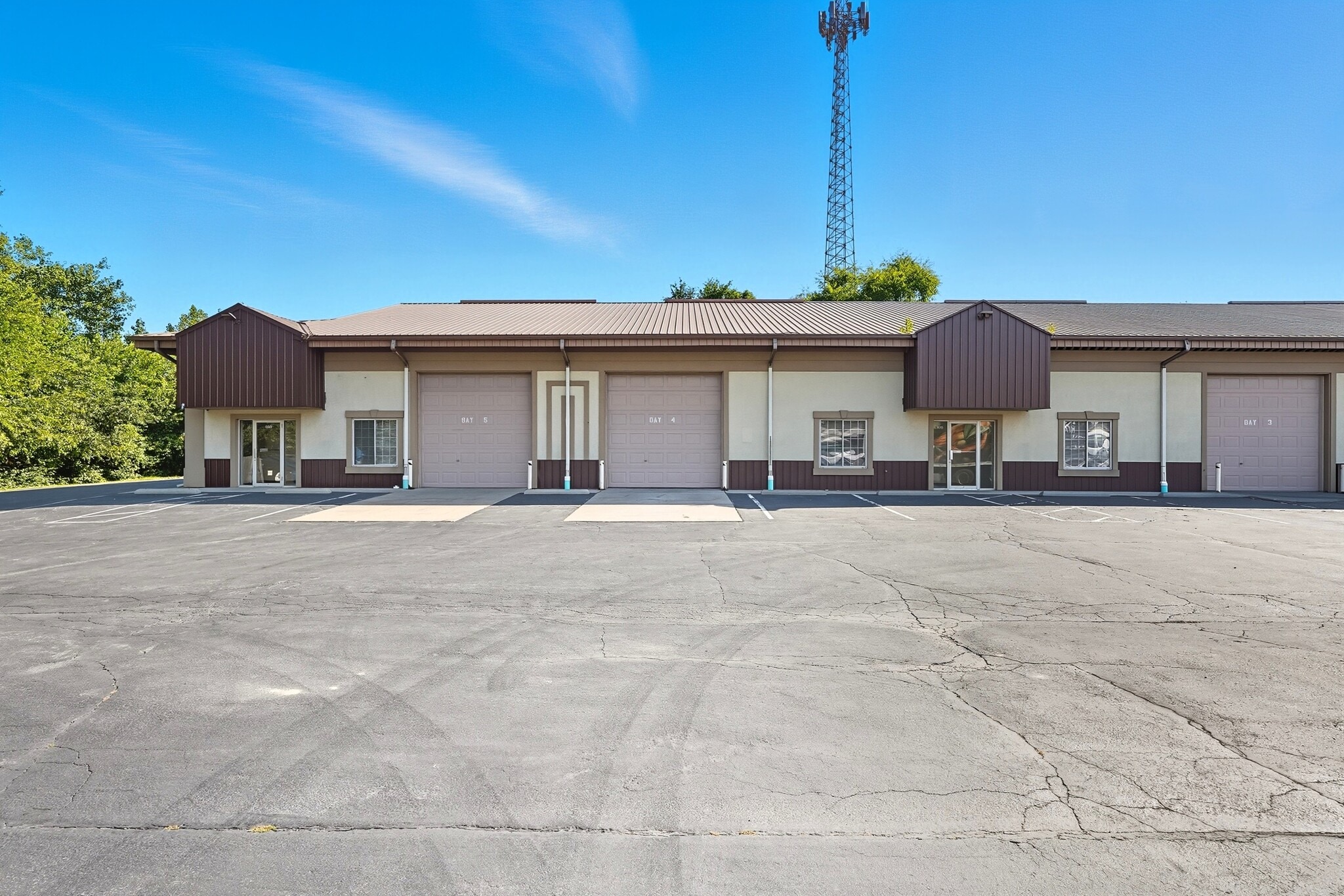 870-880 N Madison St, Crown Point, IN for Rent