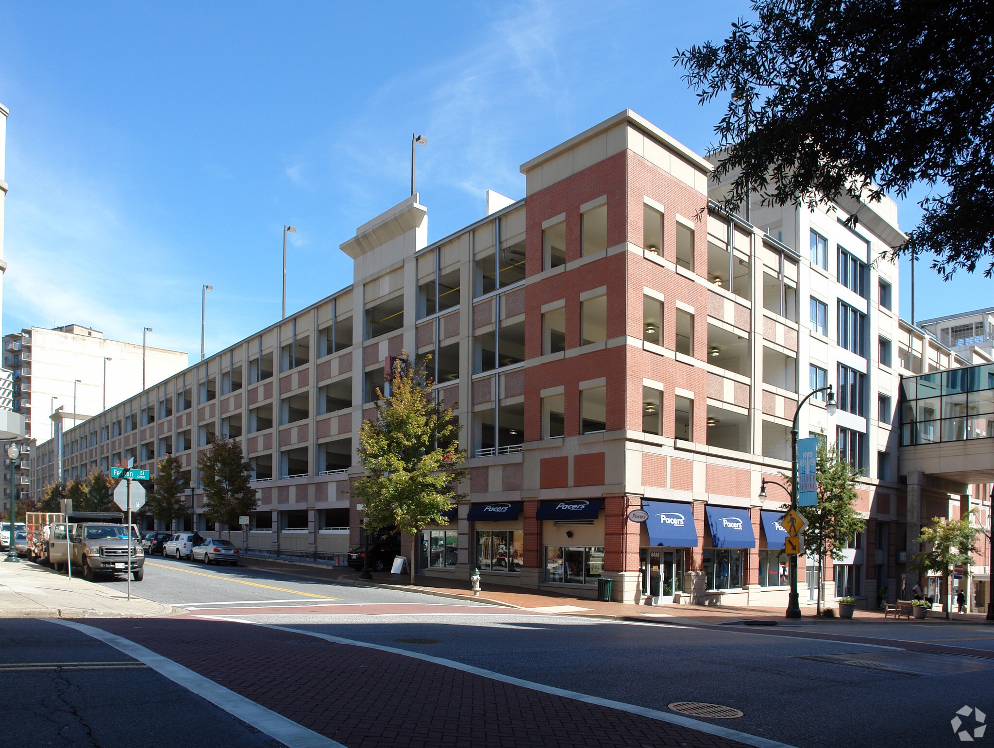 825 Ellsworth Dr, Silver Spring, MD for Rent