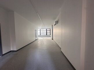 New York, NY Office/Retail - 50 W 27th St