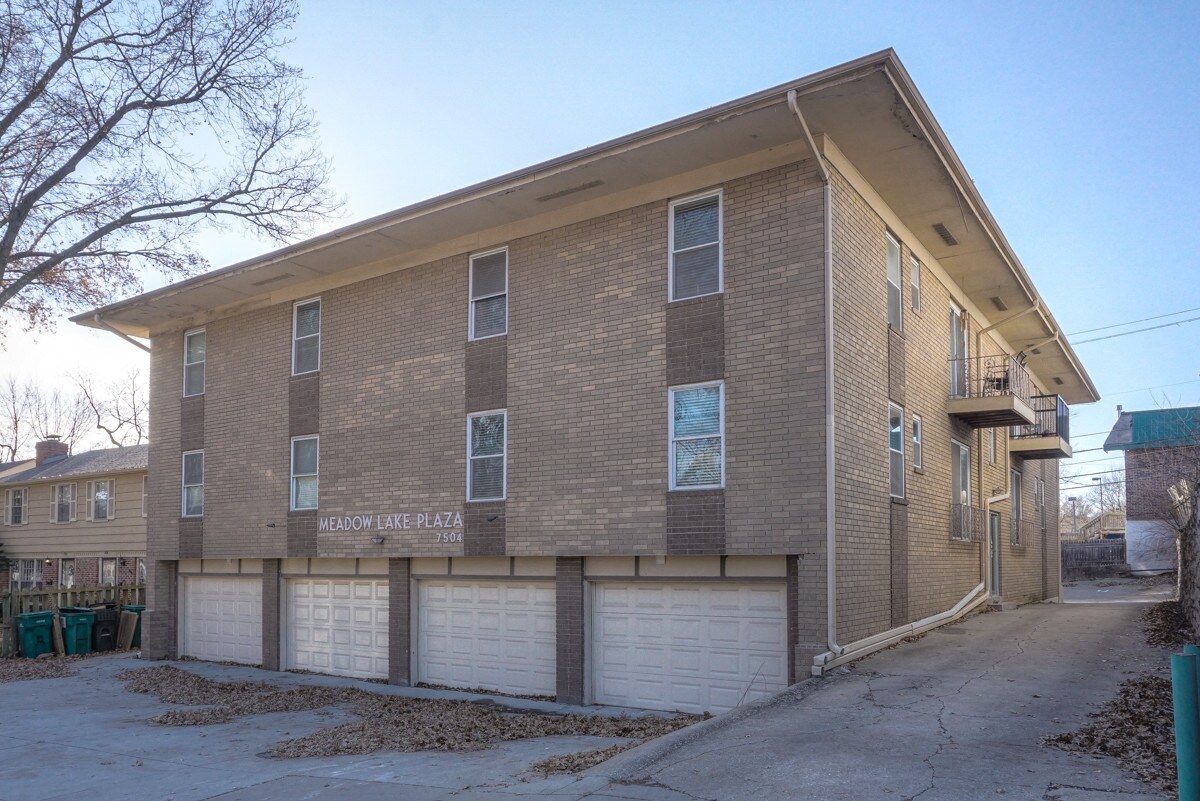 7504 Wyoming St, Kansas City, MO for Sale