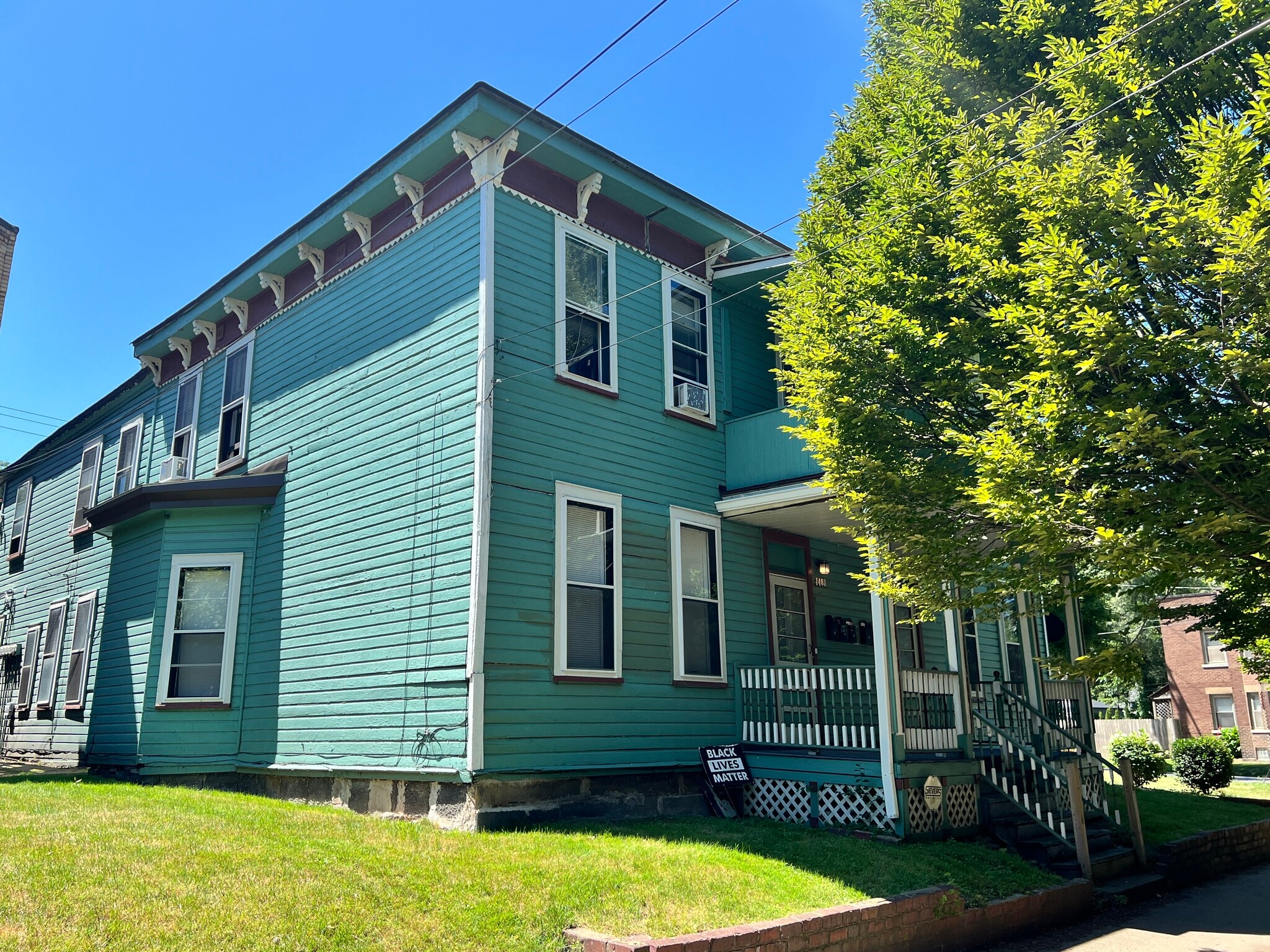 4407 Clinton Ave, Cleveland, OH for Sale